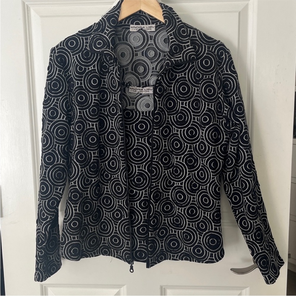 ANDRIA LIEU Blue Contemporary Twin Set Zip Front Jacket & Tank Top Large